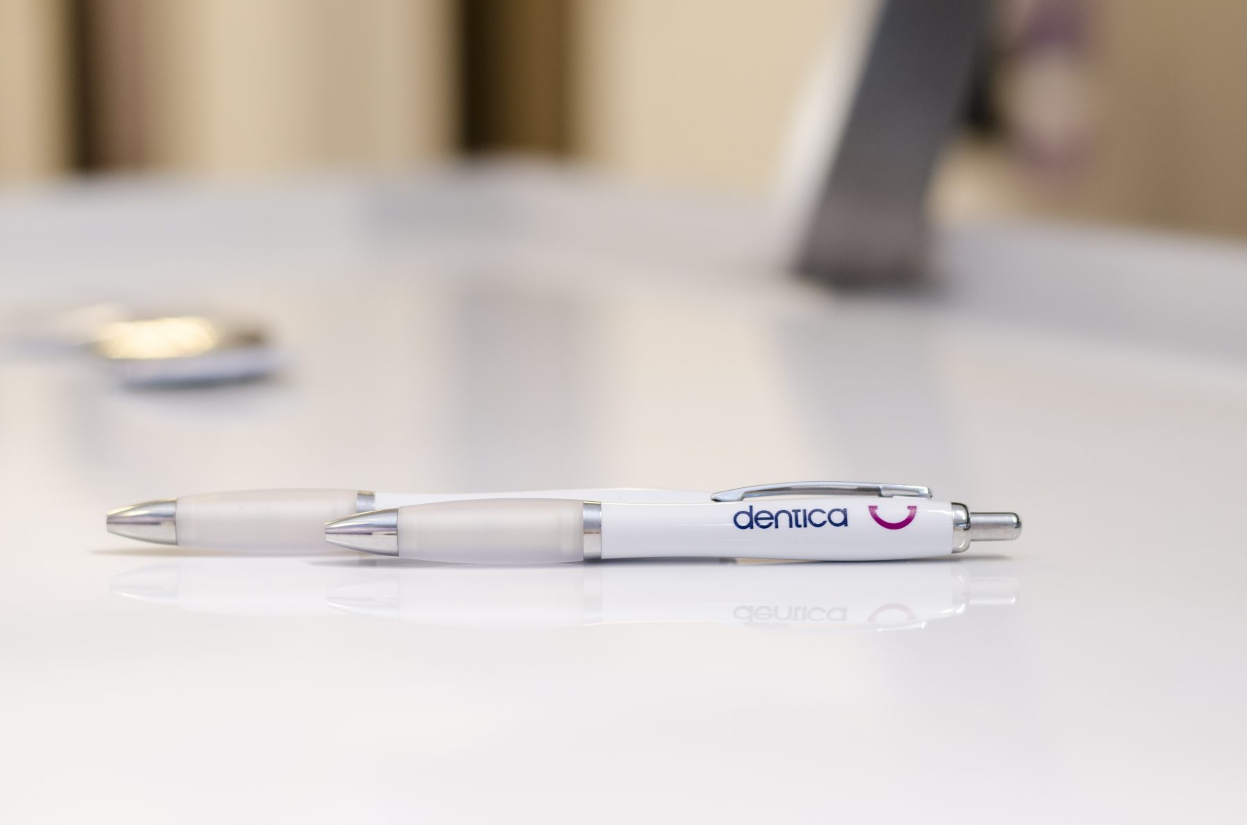 Dentica pencil Design